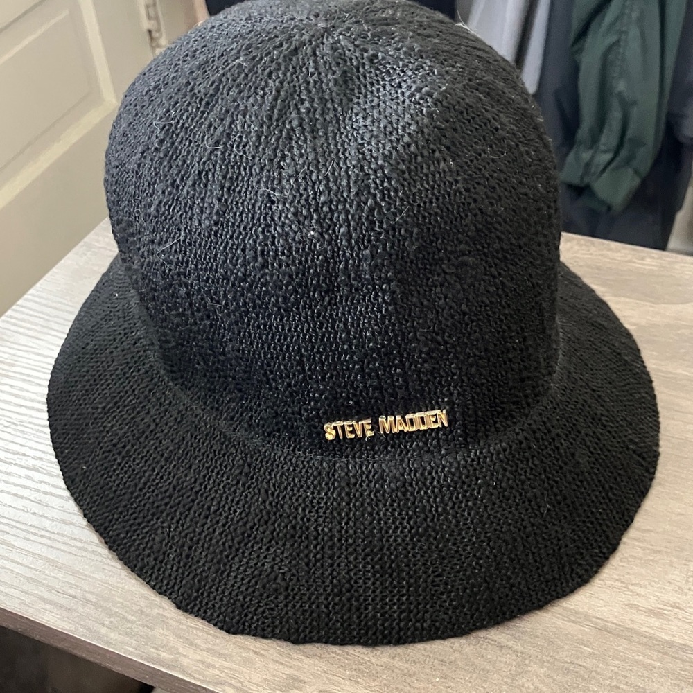 Steve Madden Black Knit Bucket Hat with Gold Logo